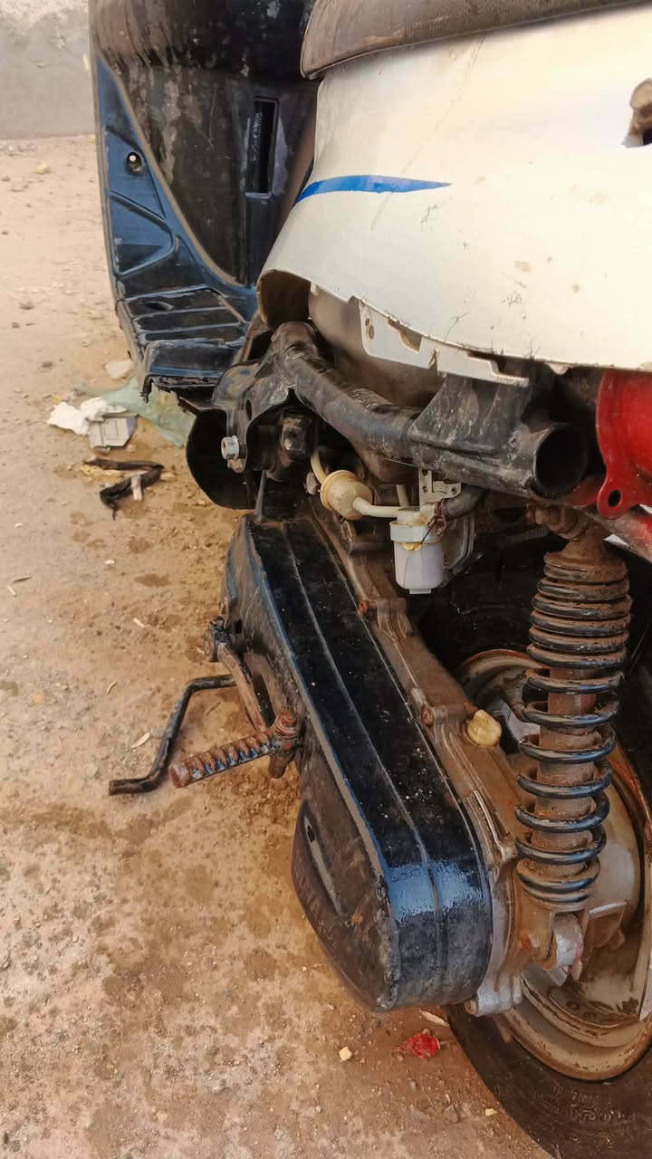 سلام عليكم .  دراجه بيجي حربيه نضيفه شغل واطلع نهضه فول محرك ناعم سعر 200 بيه مجال مكاني السماوه 
صاحب الدراجه  *********** بي واتساب
