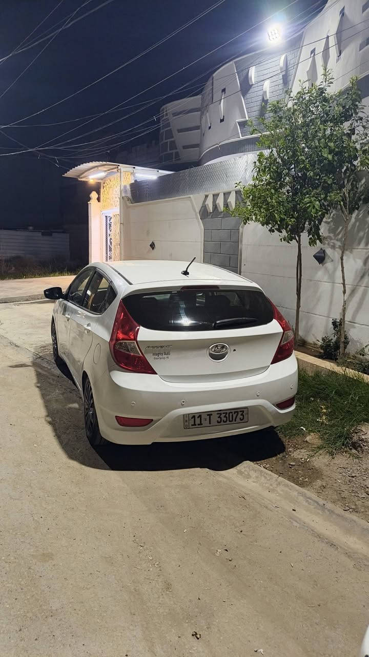 اكسنت موديل ٢٠١٥ صبغ بنيد وربع باب بيه بارد جاملغ ومكانات قليله نظيفه كلش تحويل مباشر سياره جاهزه مكينه وكير وتبريد وكهربائيات 
...... السعر. ٩٦
‏‪***********‬‏
