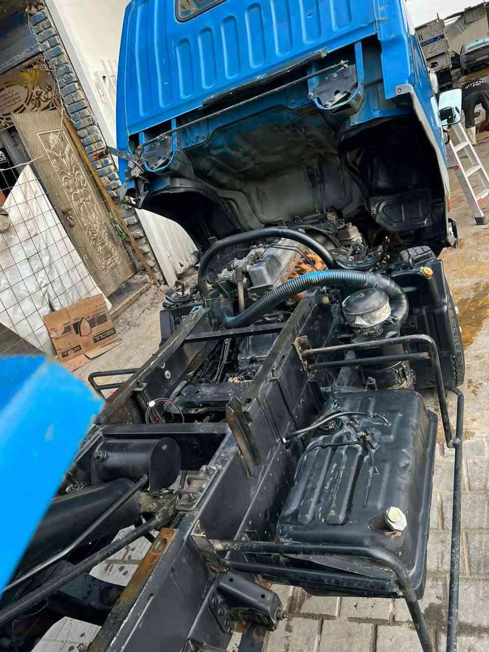 كنتر قلاب بلادي ٣طن دبل شاصي اتصل برقم ***********
