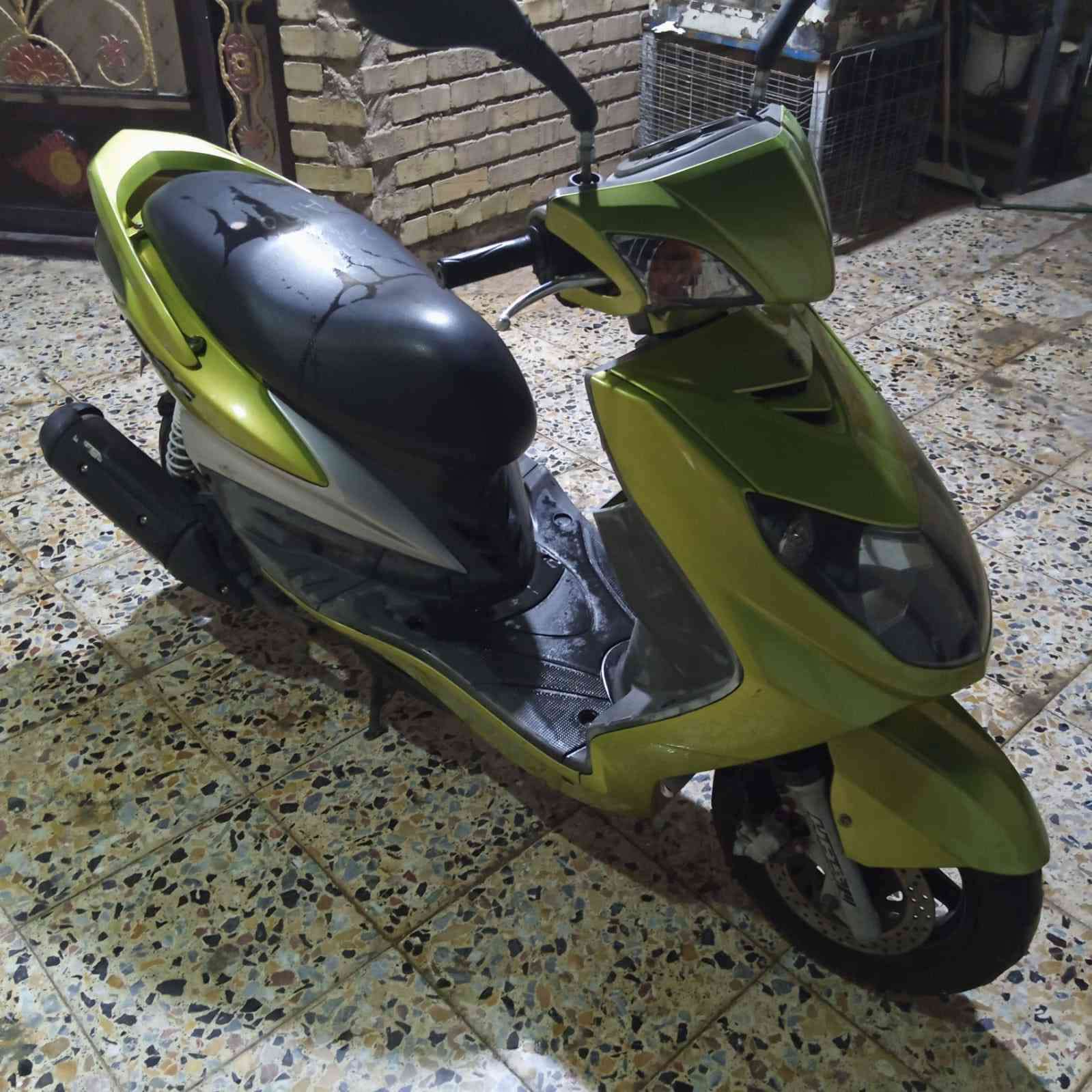 سلام عليكم دراجة سكنس فحل الدراجة جديدة خير من الله مكينة مكفولة كفالة عامة الكفرات شوفت عينك جديدة كلش ملاحظة ؟ الدشبول بس الشاشة الزغيرة محروكة مكاني بغداد الحسينية مال الراشدية السعر. تصل وتدلل ما متواجد على الفيس ***********
