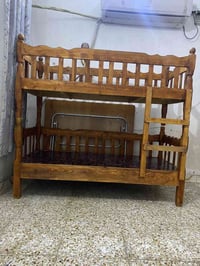 سرير طابقين من عمر سنه إلى 10 سنوات  شغل. عراقي نظيف. مستخدم  طابقين م...