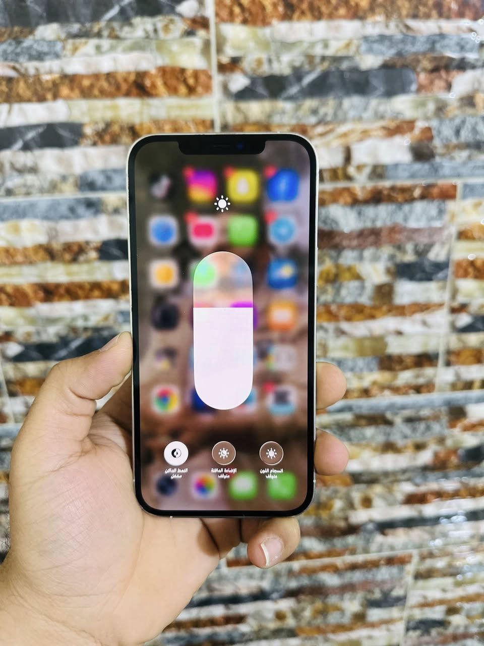 السلام عليكم
12 برو ماكس 
ذاكرة 128
بطارية 77
الجهاز وتر بروف 
الجهاز مشتري على يدي جديد ستخدام شخصي
شرق اوسط يعني جديد 
ويا الكارتون مالته 
الجهاز لا مفتوح 🔓 
ولا داخل صيانه 
كلشي شغال%100
السعر 450
متواجد على فيسبوك 
رقمي ***********
