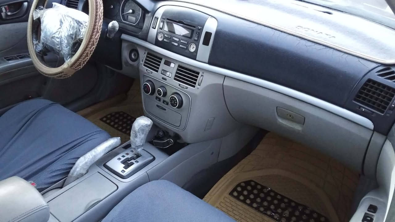 سوناتا موديل 2008سياره رقم ديالى ومكانه دبالى بأسمي 
رقم انكليزي هزه جديده سياره جاهزه صبغ حزام بدون دواخل وبدون ضربه وبدون معجون فقط صبغ اثر جرد حزام حزام 
للستفسار اتصل 
***********
***********
