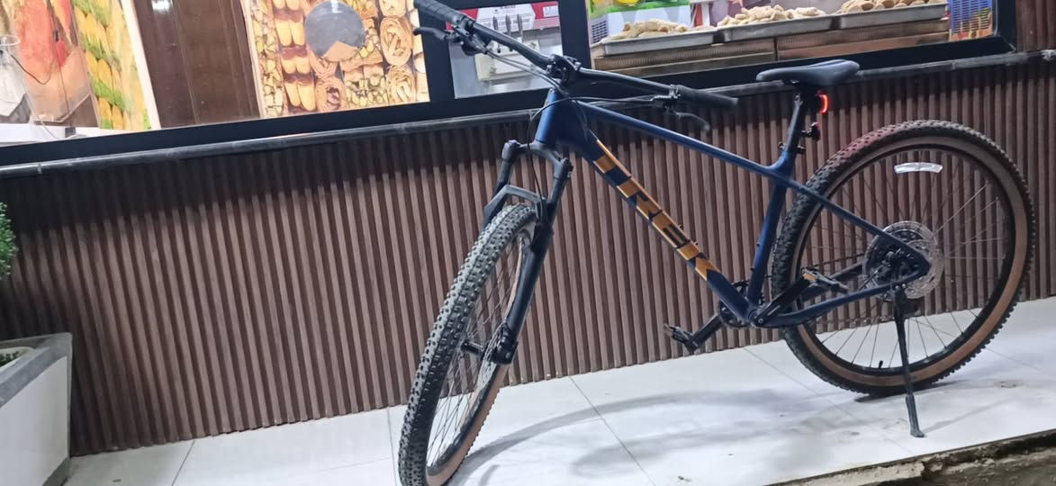 Trek marlin 5 gen 3 2026 size 29
الدراجه مختمه بلكامل بونتريكر 
قياس M/L

سستم shmaino cuose 1x9

بريكات شيمانو 

دبل xct 100mm

ويل + ركبه + ستيرن + سرج + بوري سرج بلكامل بونتريكر 

الدراجه جديده جدا بحاله الوكاله استخدم مرتين فقط

السعر ٨٥٠ قفل 

اخوان الموشراي ليتعبني وليكسر بحلال غيره سعر الجديد معروف والعندي بحاله الوكاله 

الشراي بي خير  ويدلل مكاني بغداد كرخ ***********
