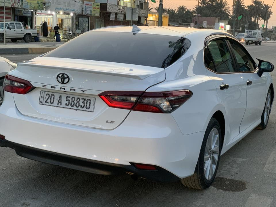 السلام عليكم للبيع فقط بدون مراوس كامري 2023 وارد أمريكي صبغ بند فقط مكانين بارد  من كير ومحرك صدر كلها على وضع الشركه 
السعر 180 وبيها مجال بسيط ***********
