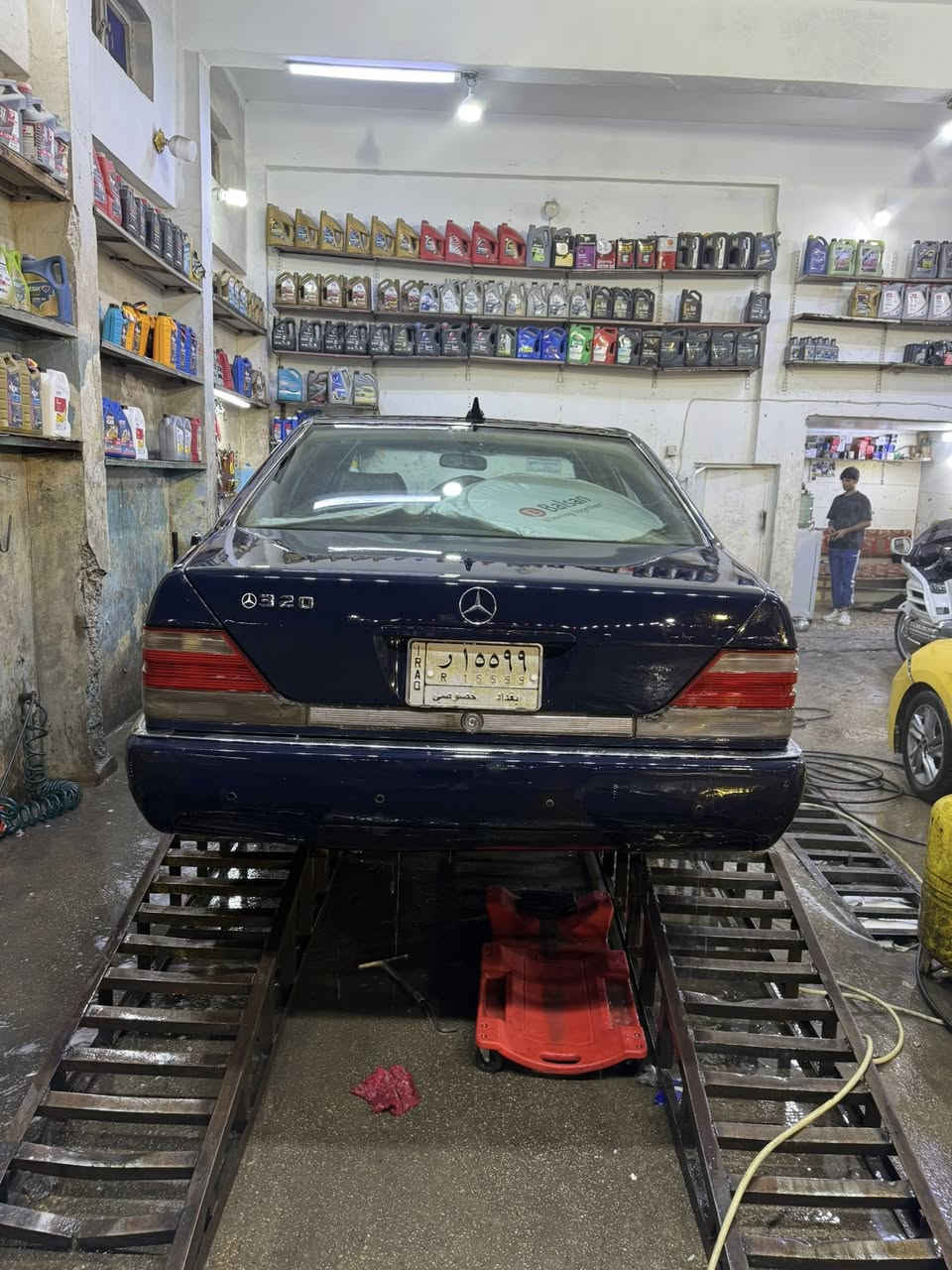 السلام عليكم من رخصه الادمن المحترم
مرسيدس شبح للبيع ١٩٩٤ رئاسي باب طويله
السياره جاهزه من كل شيء 
كير مكينه بلاد خراطيم مكفول
تبريد ثلج منضومه تبريد كلها جديده
سستم سماعات مرسيدس اصلي صوت ايخبل 
السياره مسويها عازل صوت وحراره درجه اولى انسه الصوت الخارجي
فيتم ومنضومه فلاتر كلها جديده 
تخم تاير 
كشنات كهرباء 
رقم بغداد باسمي 
***********
