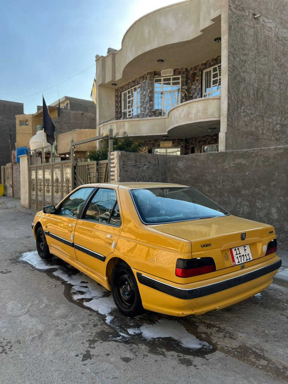 سلام عليكم بيجو بارص موديل 2015 نضيفة تخم تاير جديد سيارة مابيها صبغ عداء جاملغات امامية فقط تحكم مري جانبية سيارة حرة بسمي شاشة لمس كشنات جدد بلادي دواسات ارضية جدد لايت زنون ابيض تبريد عوزة بس غاز فقط شغال سيارة نضيفة مال بيت كشر نضيف لا شخط ولا شي مثل مموضح امامكم بل صور رقم انكليزي جديد طويل  هزة جديدة مصفر هيئة وغرامات الشراي يتصل ***********
***********
عنوان بلديات شارع 30 مقابل مكتبة صباح  
سعر 45 بيها مجال حك جية سيارة حلوة ومرتبة
