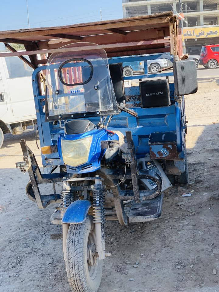 للبيع رقم وسنويه بسمي تحويل ثاني يوم دبل تاير تحميل طن ونص مكاني بعقوبه سعر ٦وبيها مجال ‭٠٧٧٨ ١١٦ ٨٢٦٥‬
