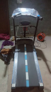 هاذا جهاز جري من نوعيت السبورت اصلي ضخم لحجم جايبته ب 7ورقات ابيعه ب6و...