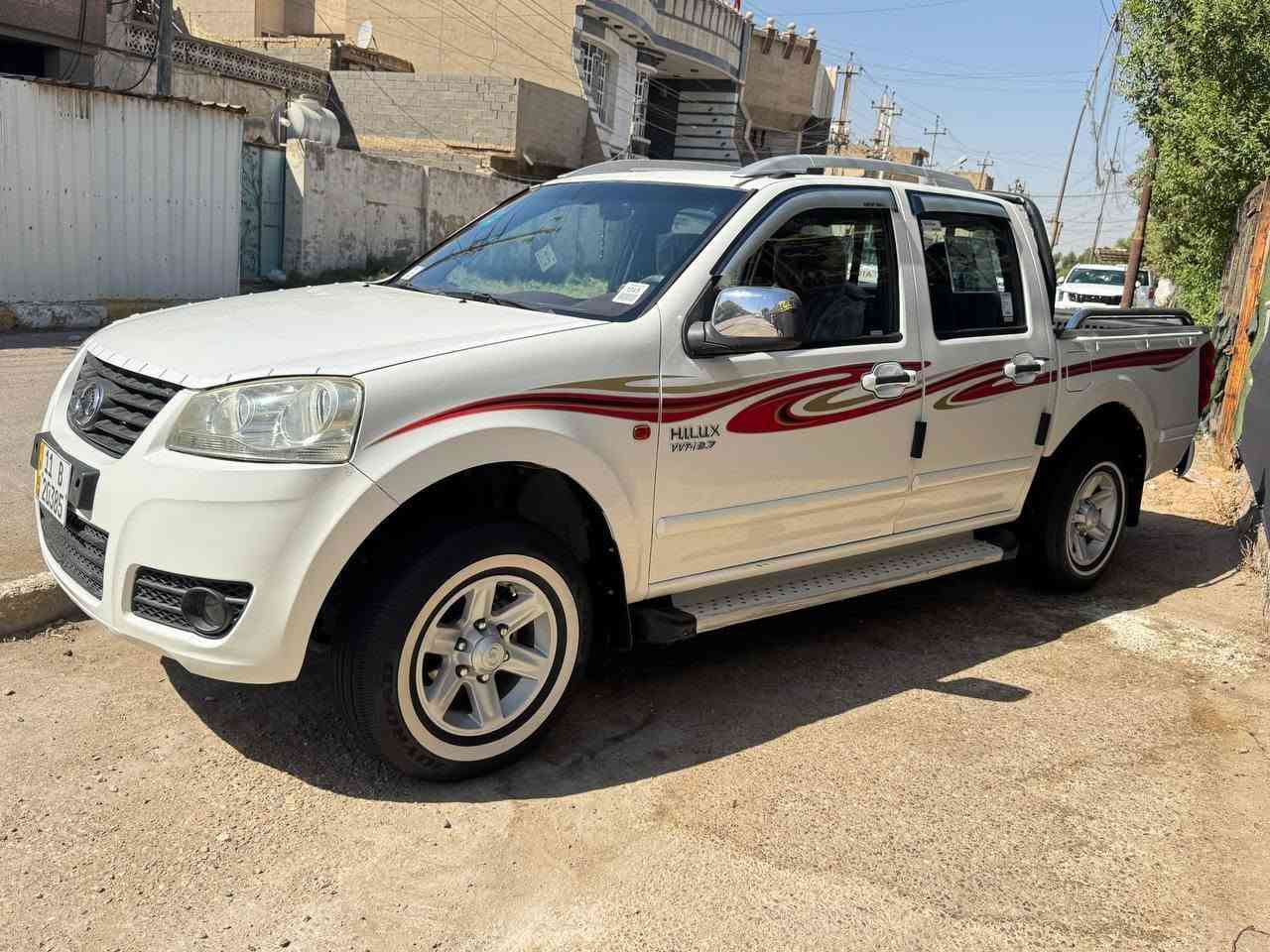 بيكم كريت ويل 2013.       رقم بغداد الدولي
لون ابيض            ماشيه 100 
  عله وضع الشركه 
سياره فول.     تحكمات.       
ارضيه جلد.  سياره عله وضع الشركه 
تبريد ثلج وي سويج     ترايك وين ميعجبك 
تخم تاير جديد.        صدر ميكانيك كله عل بلاد 
سياره ما مفتوح بيهه برغي عله وضع الشركه
       مكاني بغداد الحبيبيه 
شراي يتصل.                غير متواجد عل نت 
       ***********
