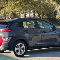 للبيع كونا موديل 2023  وارد امريكي رقم بغداد  وصور الحادث خاص  مواصفات...