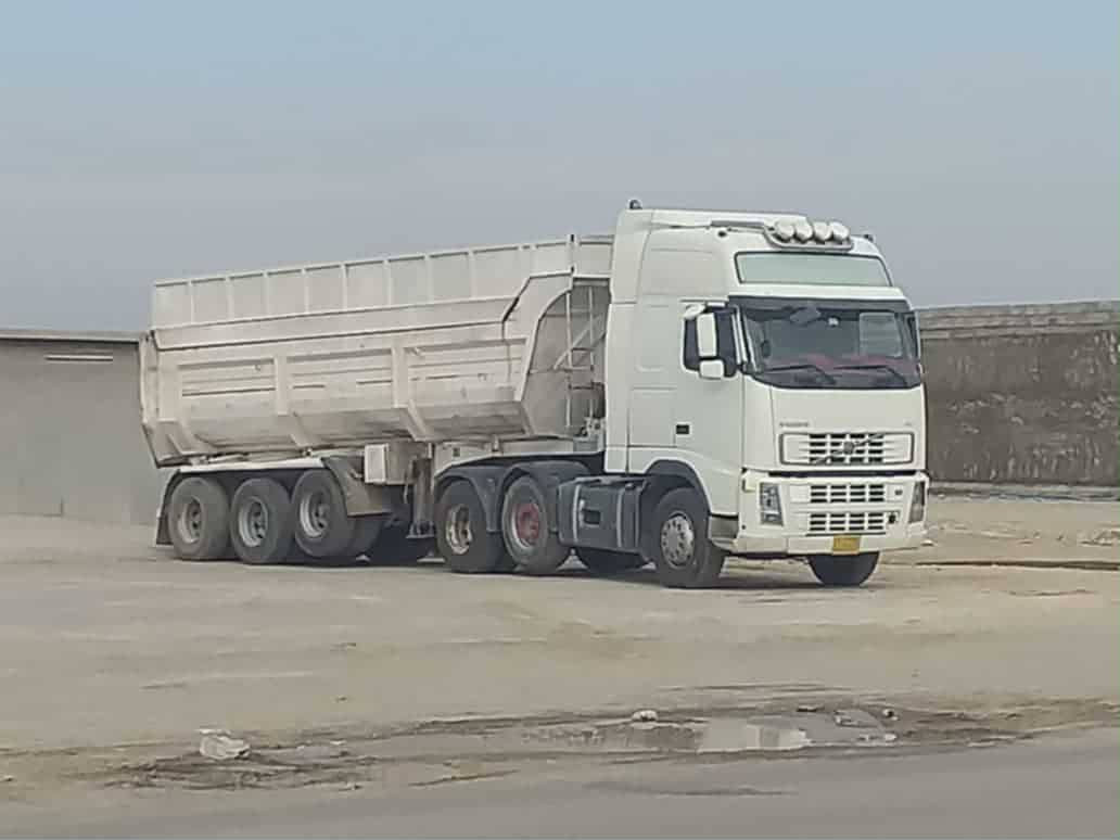 السلام عليكم
سلام عليكم فالفو موديل ٢٠٠٤ كير ٣،٣ محرك ٤٦٠ محرك بيه بخار كير اكسل شاصي شرط بودي دار قصاب موديل ٢٠١٣ دناكير١٦تخم تايرات راس او عربانه جديد العنوان كركوك داقوق ***********
السعر ٣٩٥ بيه مجال
