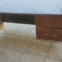 ميز مكتب • فترينات • عدد ٢