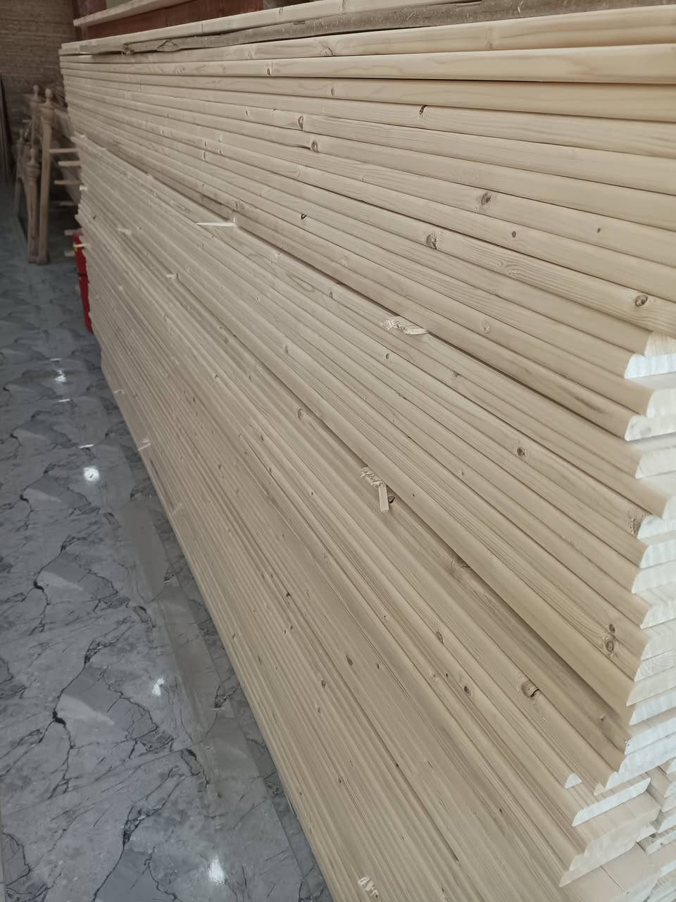 متابعينا الكرام 
السلام عليكم ورحمه الله وبركاته 
متوفر 
*خشب جام الماني درجه اولى..لعمل الديكورات 
*خشب جام 25*100*400. روسي الدرجه الاولى 
*خشب جام روسي3*6*6. لعمل الجراجيب 
*خشب جاوي ماليزي 3*6*6. لعمل الجراجيب 
*خشب جام 2*4*4.  الماني
*خشب جام 3*3*3الماني
*خشب جام 3*3*4الماني
*خشب جام روسي 1.5*6*4
*خشب جام الماني 1.5*235*400
*خشب جام روسي 1.5*6*360
*جميع انواع البلايود والبورد والبلوك والمعاكس الصاج والعادي وال mdf الالوان
*بلايود روسي 12ملم لعمل الزوارق
*بلايود روسي 8ملم
*بلايود روسي 18ملم
*جكات بناء طول 4متر
***جميع مستلزمات النجاره
------------------------------------
البيع جمله ومفرد
ثائر لتجاره الأخشاب ومستلزمات النجاره 
الانبار/ عنه/ شارع الحضره 
قرب عالم الدراجات --مقابل علوه عنه المركزيه 
***********
***********
ثائر يونس جميل
