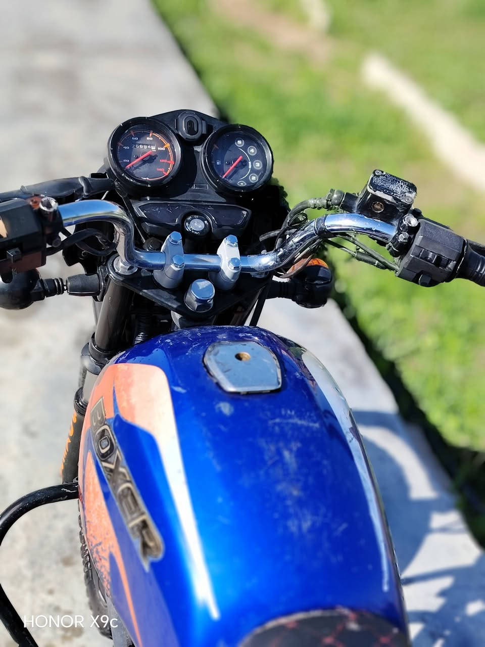 السلام عليكم  للبيع دراجة  بوكسر مديل 20 اوراق اصوليه كامله شرط الترقيم مبدل بستم وسلندر مال شركه العنوان ديالى بلدروز أمام عسكر شراي يتفضل خاص  ويدلل


**إذا كنت صاحب هذا الإعلان وتريد حذفه لأي سبب، رجاءا أرسل رسالة إلى الدعم الفني**