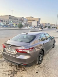 كامري 2021 هايبرد اعلى فئه XLE فول الفول  بصمه كشنات جلد قطعتين تبريد ...