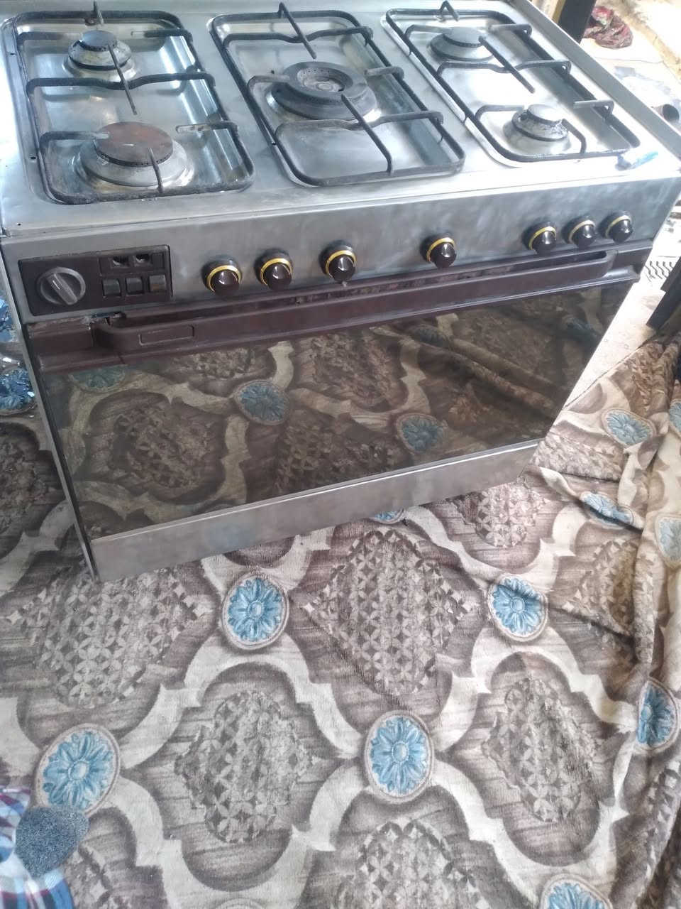 طباخ مصري شغال ٥ عيون فرن شغال فوك وجى
*********** النجف, العراق
