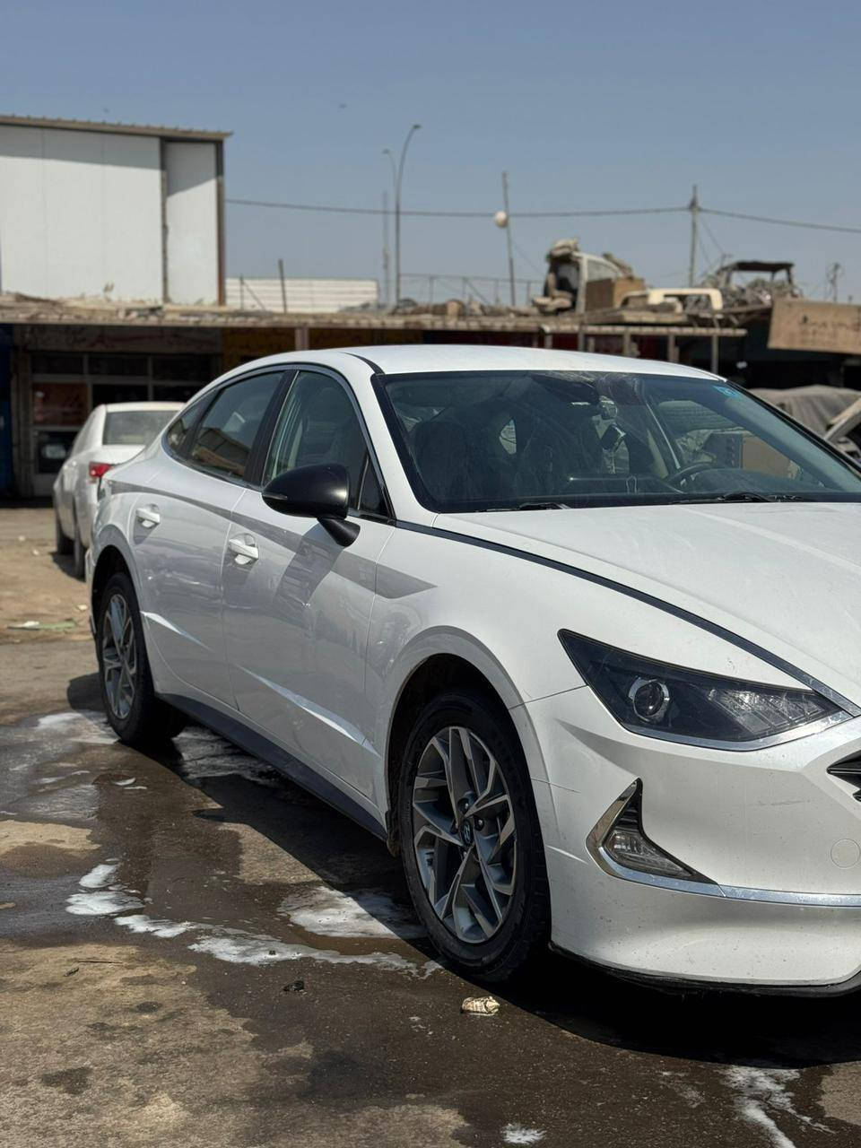 السلام عليكم سوناتا خليجي 2020
محرك 2500 مواصفاته نص فول 
والسونار موجود السعر 185
وبيه مجال المكان بابل مركز مدينه
الاتصال ***********
