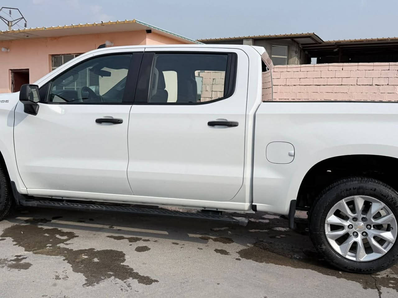 سلفرادو 22 كوستم حادث بابين تبديل فقط سياره جاهزه مكمله رقم بغداد بأسمي للبيع او مراوس ماشيه 20 الف محرك توين تيربو 4 سلندر للأسفسار اكثر 
*********** 
موجود واتس اب
