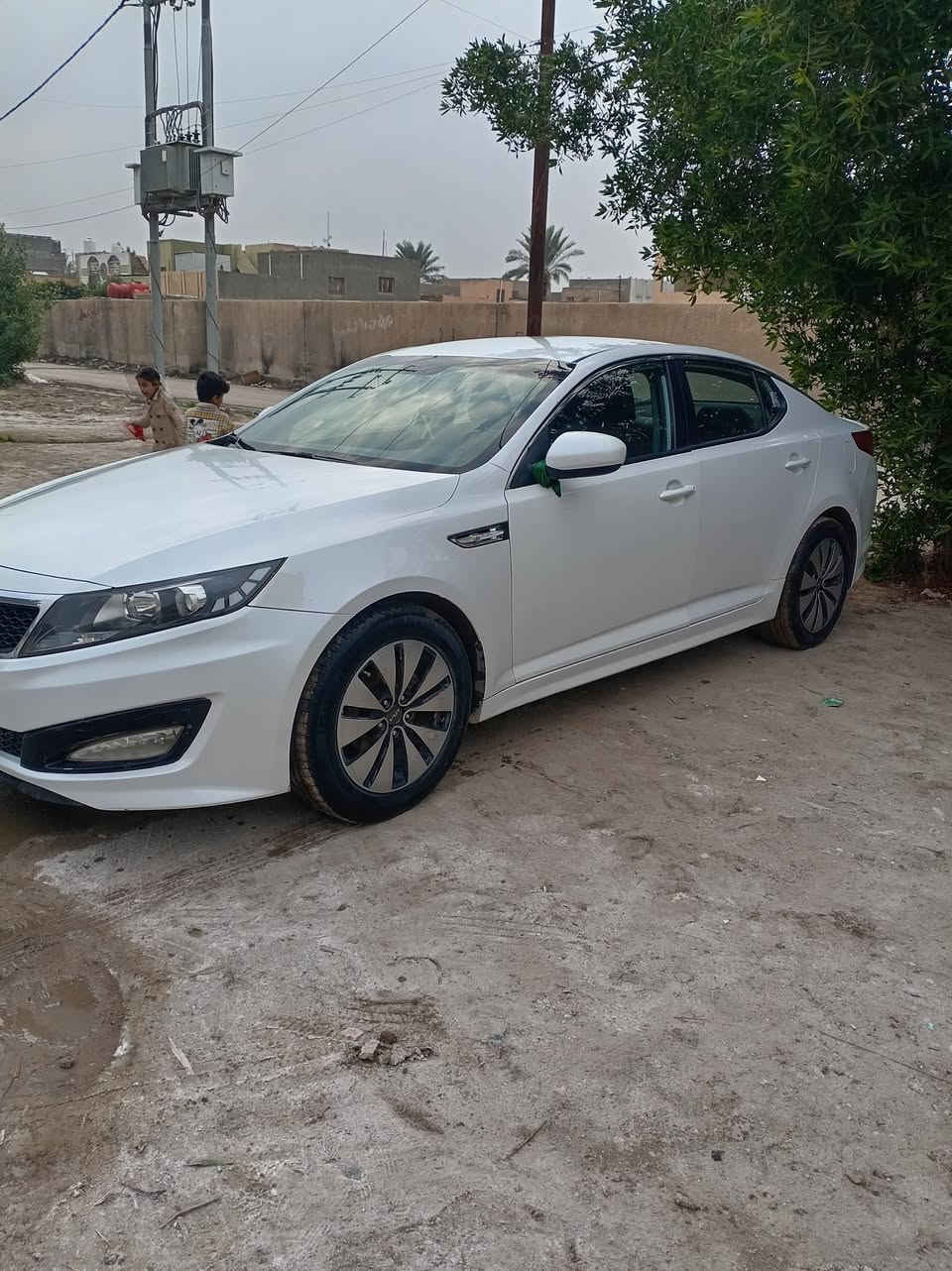 السلام عليكم
كياا أوبتيما موديل 2011وارد كوري مكينه 2000 دوش بيه اربع قطع بابين تبديل السايق والصدر بنيد جاملخ الامامي
رقم بغداد انكليزي الجديد سنويه 2030 سياره عضمه نضيف دواخله دشبوله شخط مابيه مكانه بابل 
100اوبيه مجال رقم الهاتف ***********
