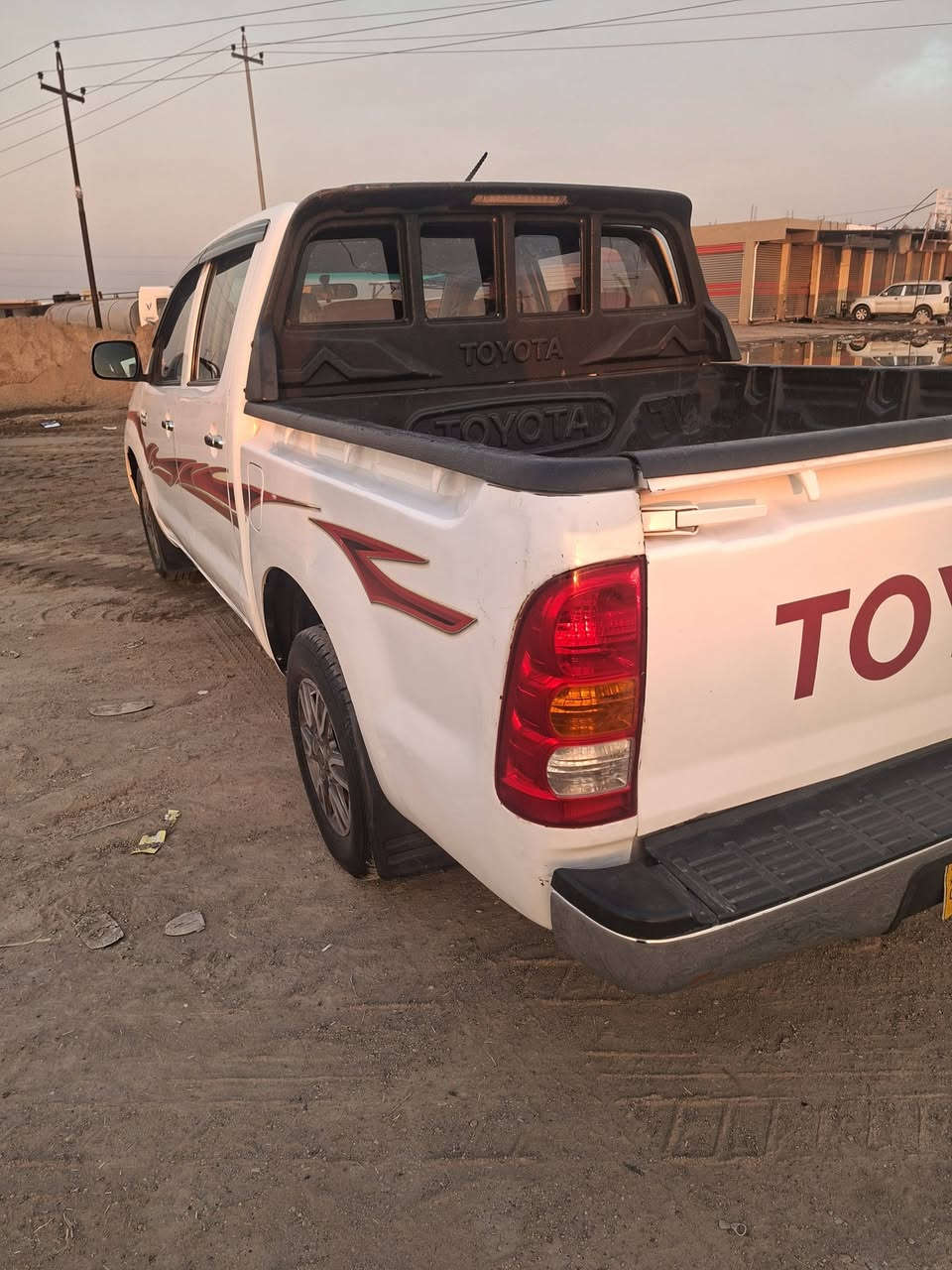 السلام عليكم موديل(١١) للبيع رقم بغداد مشروع وطني مكان السياره صلاح الدين قضاء بلد الظلوعيه السعر(١٤٥) وبيها مجال رقم الهاتف ***********
