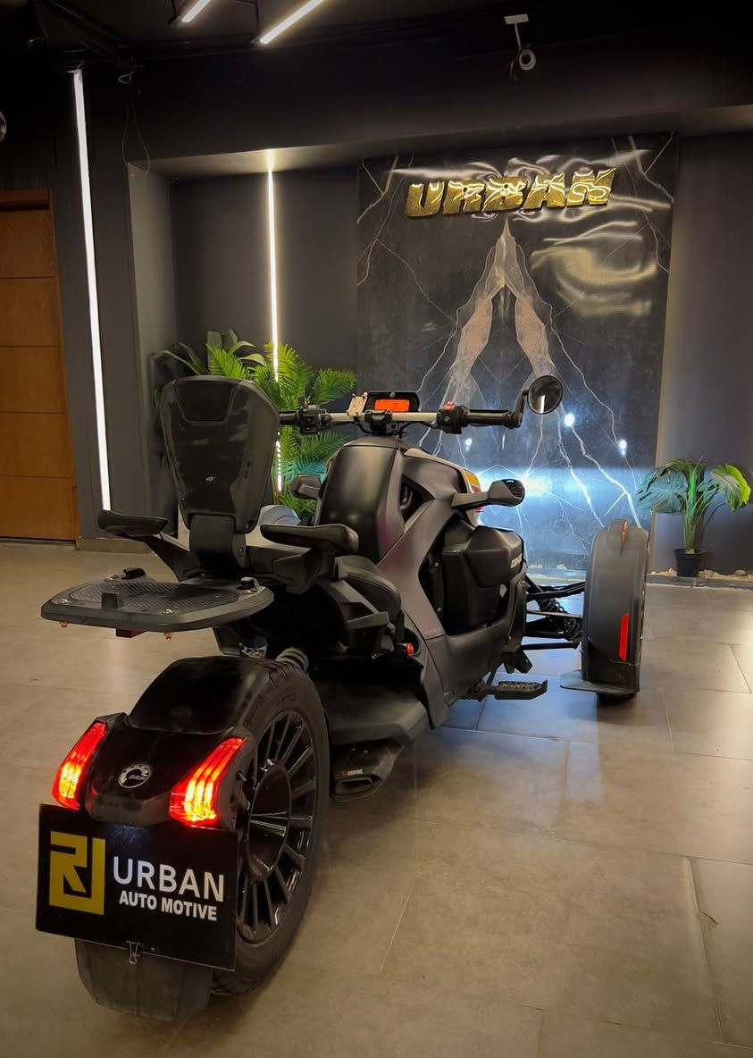 Can-Am 
Rayker Rally 900
Model 2023
900 Cc
82 Hp
10,000Km only
Automatic (CVT) 
AKRAPOVIC EXHAUST
رخصه سنه 

السعر :750,000 القاهرة, مصر


**إذا كنت صاحب هذا الإعلان وتريد حذفه لأي سبب، رجاءا أرسل رسالة إلى الدعم الفني**