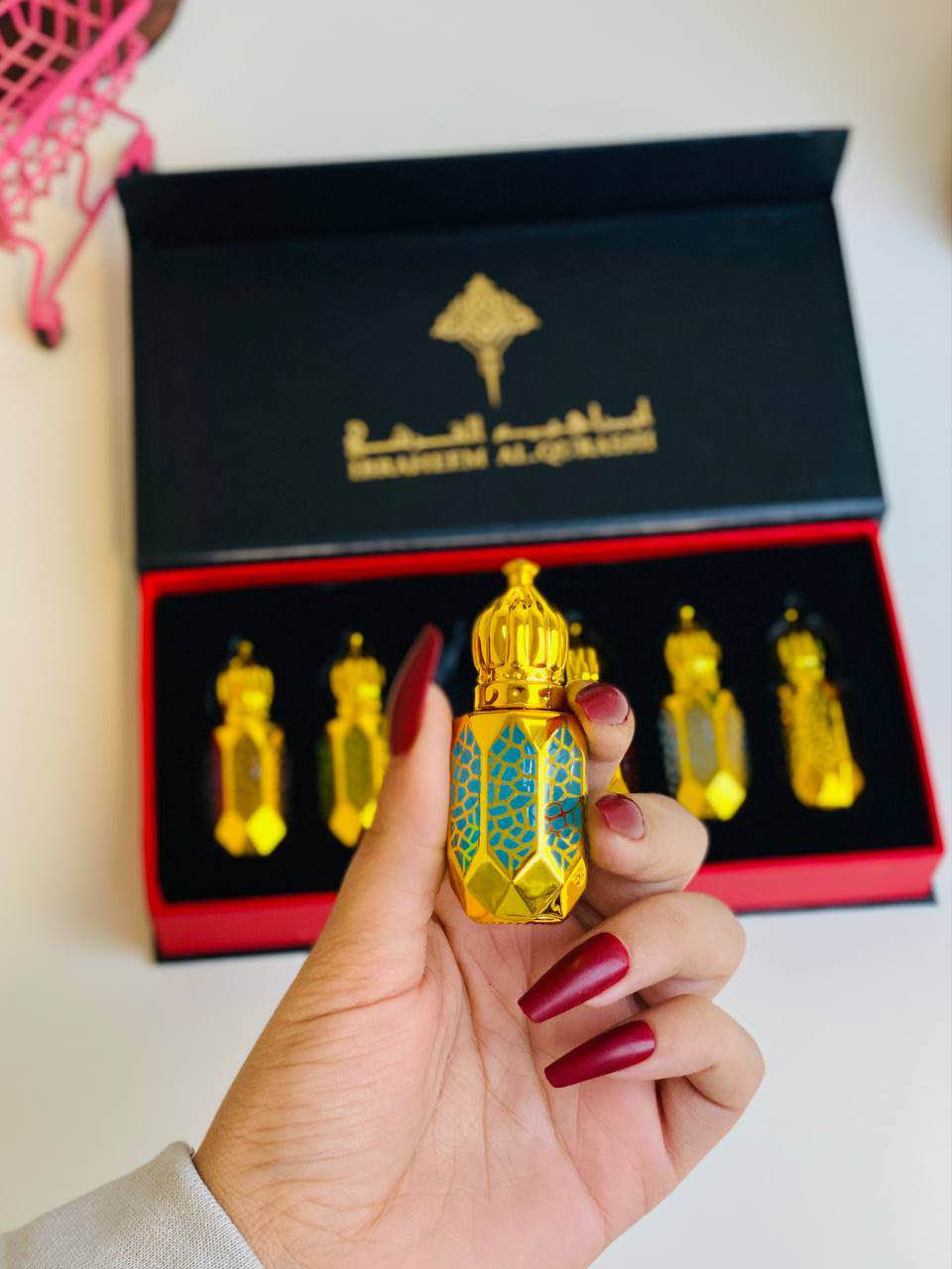 مجموعة عطور إبراهيم القرشي – 6 زيوت عطرية فاخرة الاصليه 😍

مجموعة مميّزة من ستة زيوت عطرية فاخرة من إبراهيم القرشي، كل قارورة بتصميم ملكي مطلي بالذهب ولمسات لونية راقية. روائح مركّزة وثابتة، مناسبة للاستخدام اليومي والمناسبات وتدوم لساعات طويلة.🤭🤍

😋✨العطور والزيوت والبخور ومنتجات الجسم المعطرة. 

😍بعض العطور تشمل نوتات مثل المسك الأبيض، الهيل، الفانيليا، والبرغموت. 

السعر 30 عمارة, ميسان


**إذا كنت صاحب هذا الإعلان وتريد حذفه لأي سبب، رجاءا أرسل رسالة إلى الدعم الفني**