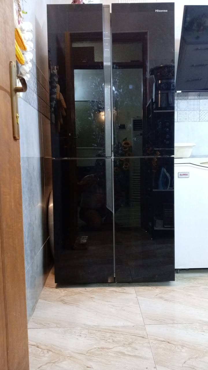 السلام عليكم اغراض للبيع شغالات سبلت سعره 650 3طن سنكل  الثلاجه سعرها 350 المجمده سعرها 200 العنوان الغزاليه***********
