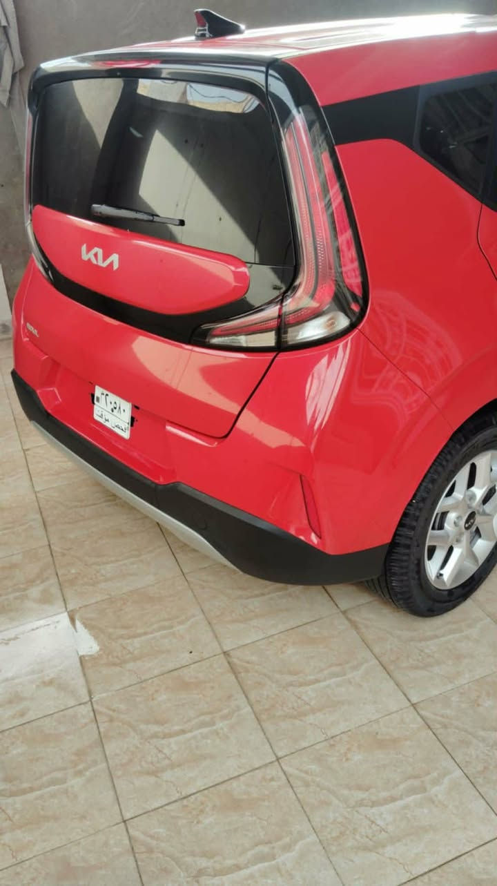 #سلام عليكم كيا صول موديل 2024 نص فول ماشيه 11الف  سياره حلوه ومال جناي اتصال واتساب ***********
