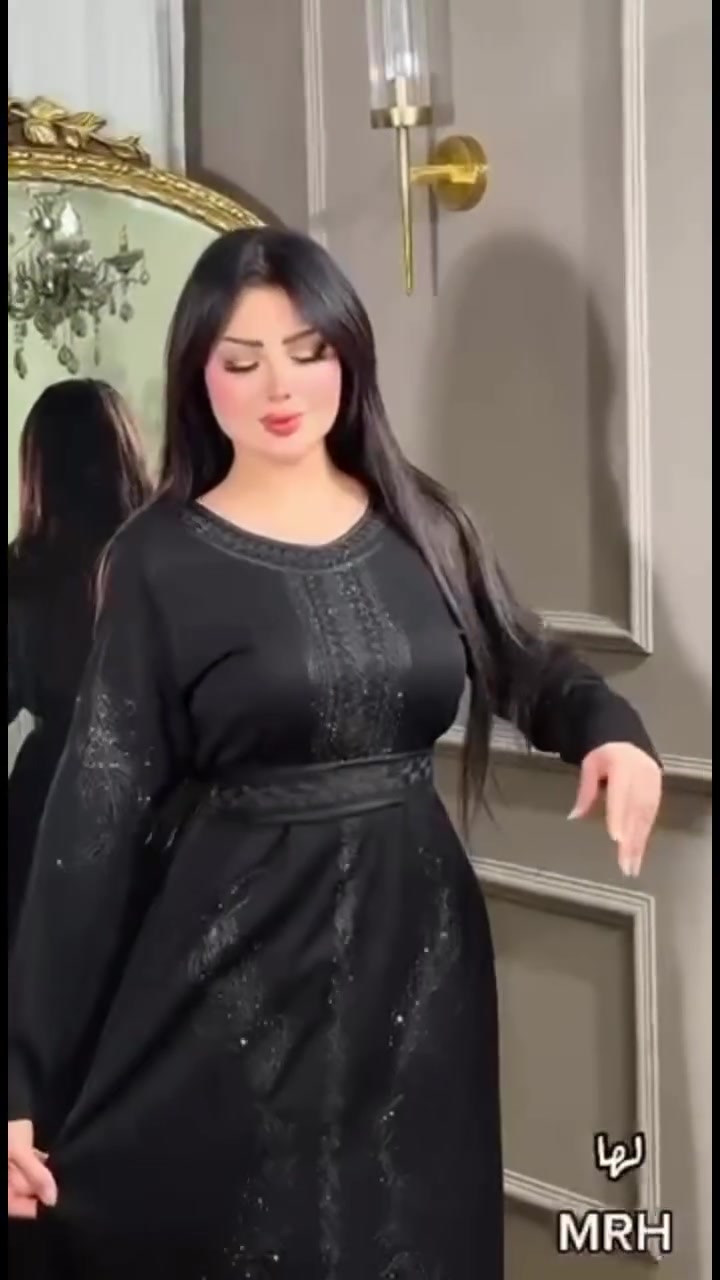 ✨ الدشاديش السود النسائي وصلت ✨
ستايل يجنن وخامه تخبل 🤍

🖤 قماش كابوي مطاط أصلي — درجة أولى
🖤 سواد فااحم وثابت يطلع فخم باللبس
🖤 مريحة جداً ومرتبة ع الجسم
🖤 تفصيل ناعم يلبق لكل الأذواق

والأحلى من هذا كله 😍
💰 السعر فقط 18 ألف
بينما نفس الخامة بالأسواق توصل لـ 25 ألف وأكثر!

✔️ فحص متوفر
✔️ تكدرين تتأكدين من جودة القطعة قبل الدفع بكل راحة

الكمية محدودة والبضاعة تخلص بسرعة 🔥
لا تفوتج القطعة إذا تدورين فخامة بسعر مرتب 🤍🤍
ومتوفر ب جميييع القياسات L. Xl. XXl


**إذا كنت صاحب هذا الإعلان وتريد حذفه لأي سبب، رجاءا أرسل رسالة إلى الدعم الفني**