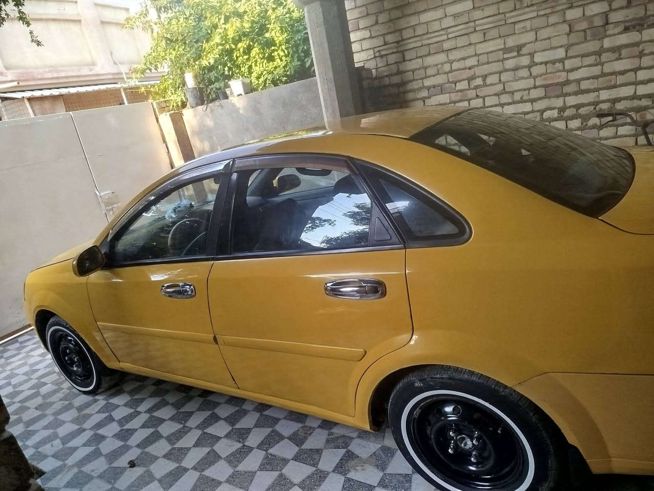 سلام عليكم 
اوبتره تكسي مصفره هيئه وغرامات 2011

رقم بغداد (11)
سياره بيها  جاملغ امبدل  وبيها صبغ اماكن ابيع احزام لاتعبك وتعبني 

بيها مكينه جديده 
تبريد شغال
حداديه70%
شاشه تاج لمس بيها ويز وايفاي
غرفتها نضيفه مثل ماموضح بالصوره السعر67 بيها مجال بسيط
مكان بابل المسيب
رقم الهاتف ***********
