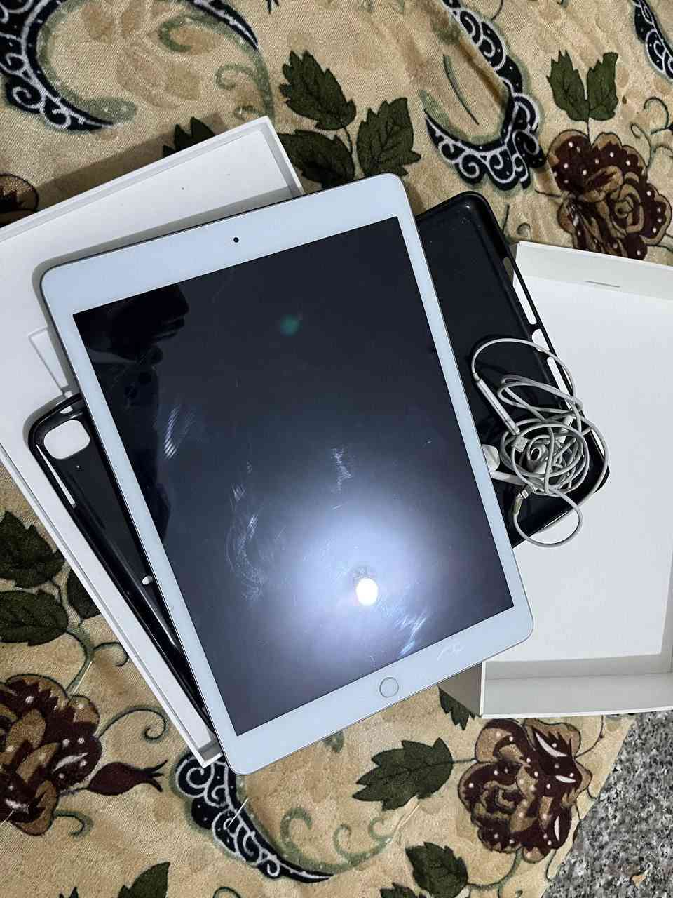 ايباد تسعه ذاكره 64  مبدل كلاس فقط  كم فريم 60 fbs  السعر 180 وبيه مجال اقبل مرواس بتلفون  يدعم 60fbs 

مكاني بابل شوملي


**إذا كنت صاحب هذا الإعلان وتريد حذفه لأي سبب، رجاءا أرسل رسالة إلى الدعم الفني**