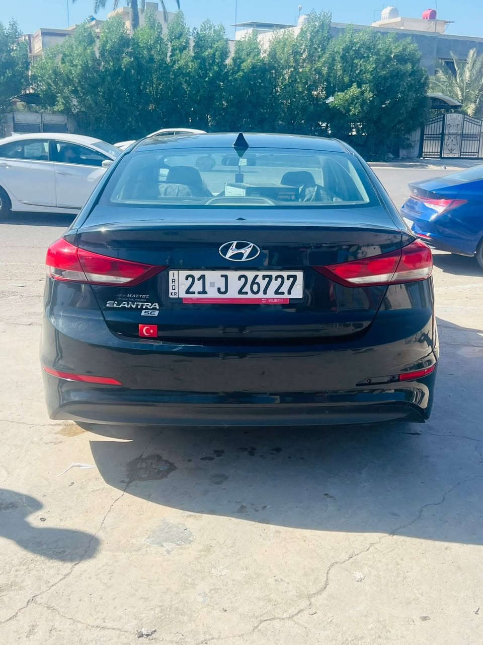 النترا ٢٠١٧ فئة se
٢٠٠٠ دوش المرغوب 
كير at المرغوب بـ ٦ نمر بـ ثلاث انظمة قيادة
تحكم ستيرن جهتين
نظام صوتي بـ عدد ٦ سماعات 
مثبت سرعة
شاشة لمس
السيارة وارد امريكي حادثها نص بجم و جاملغ يعني مبدل بنيد وجاملغ و بيها ٣ قطع كلير من امريكا 
سعرها 105 
بغداد مكانه 
***********
