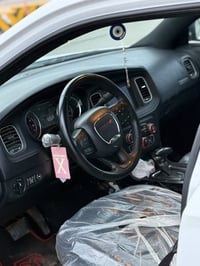 جارجر 2023 اصل اصل اصل(بيع مستعجل) مكينه 8 سلندر  السياره بوليسي  رقم ...