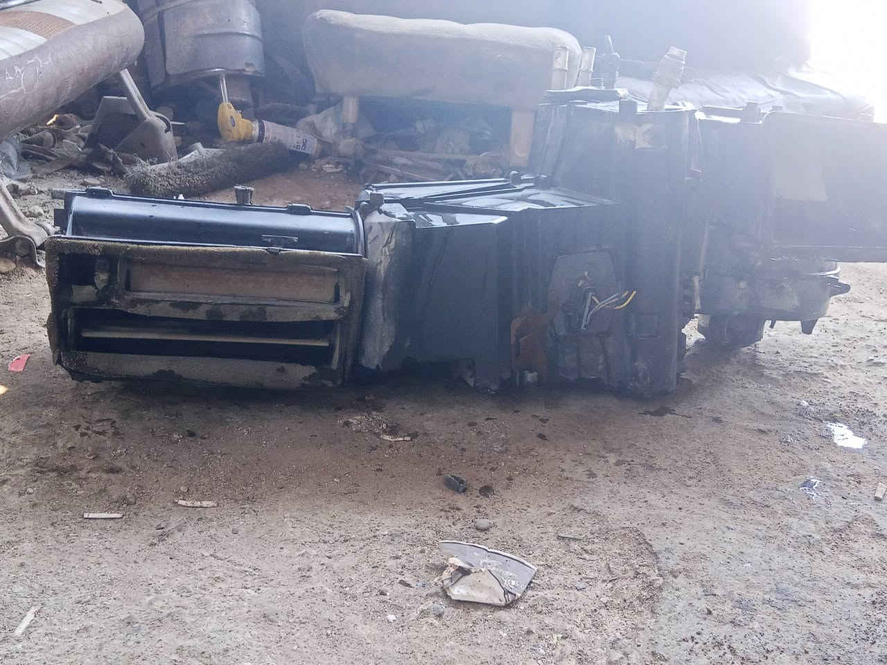 سلام عليكم عندي ثلاجة مال بهبهان تسعيني هيه والفريز والراديتر جدد
سعر 125 بيه مجال 
***********
