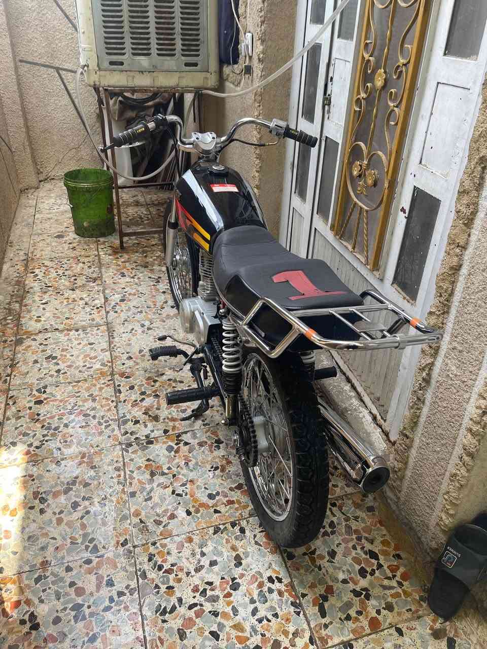 دراجه نامه للمراوس شعندك نزل دراجه تعمير جديد 2022 بدلت وياله مال سيفات عله مود البنجر والعواج 
دراجه جديده وخرسه وبيهه عقل رياضي الصالنصه جديد مكاني بغداد الشعب منطقه السريدات متواجد فقط واتساب 
***********
