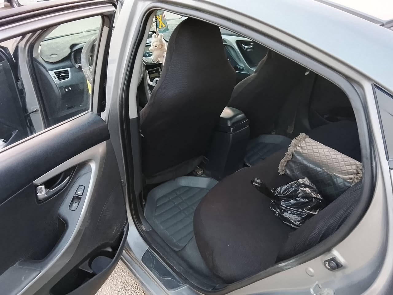 النترا .افانتي.2011خليجي،ماشيه
38الف ،مصبوغه حزام .جاملغ خلفي امامي ،3ضربات بيها بسيطه.مو قويه ،***********
88وبيها مجال ،الشراي يتصل ع هذا رقم ،+تدفئه تبريد 
بيها خيط تبخير خفيف .
