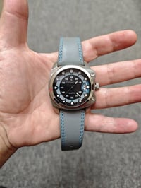 ساعة كريستیان لاي • مكينة ياباني • قطر ٤٥