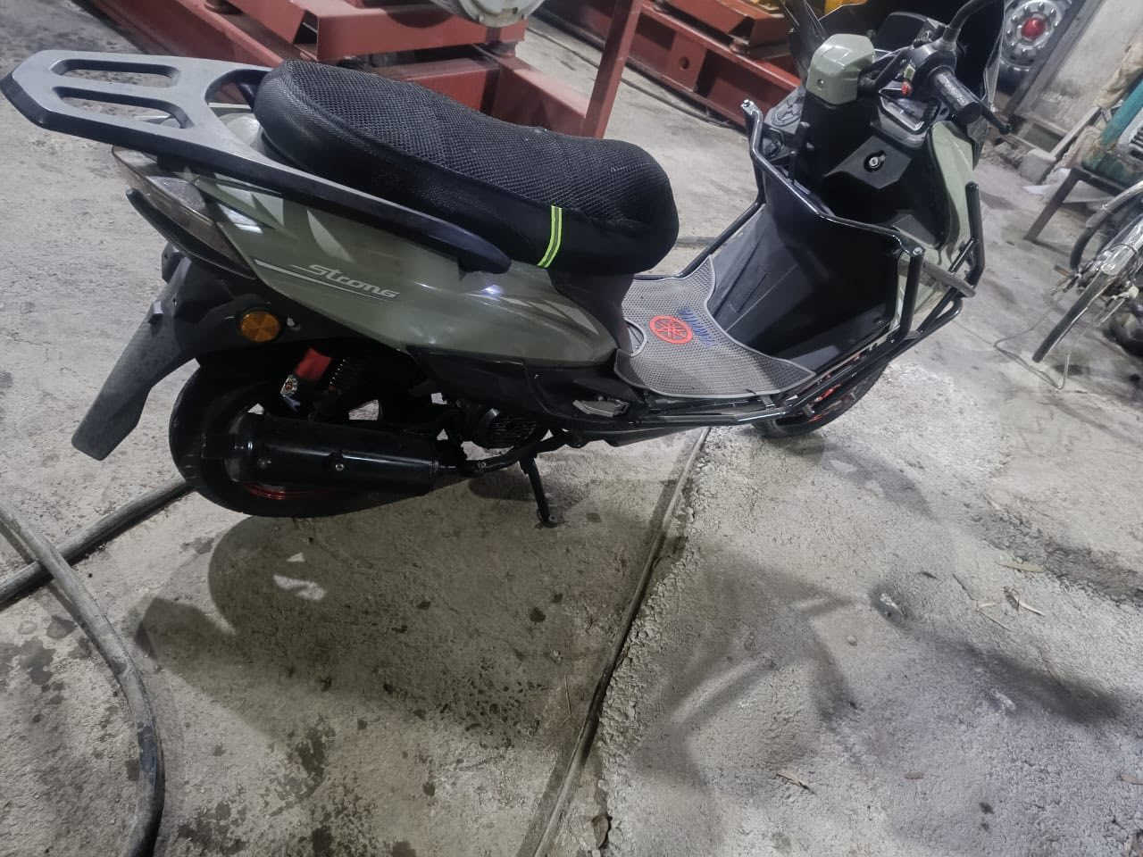 للبيع دراجة كوست
موديل 2025

المكينة تجفيت مضبوط 💯

ماشيه 6921 كم

نظيفة وما بيها شي

دراجه شلعه ومعدل 

مكاني حله مركز مدينه 

سعر 700وبيها مجال 

تواصل***********
