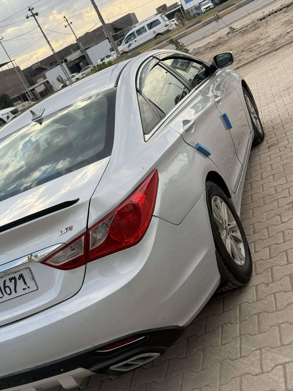 السلام عليكم سونتا  ٢٠١٢ رقم بغداد وارد أمريكي بيه ٤ قطع صبغ بدون  دواخل السعر 92 وبيه مجال الشراي ينتصل

***********
مكلف بل نشر
