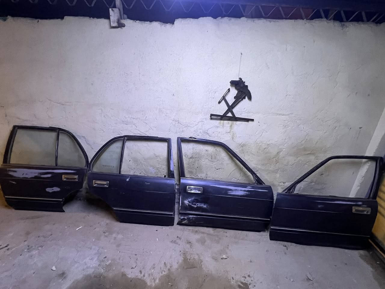 سلام  عليكم بيبان ارنب لون فيلي البيبان فارقات السعر 200وبيهن مجال الرقم ***********الموقع البصره الهارثه
