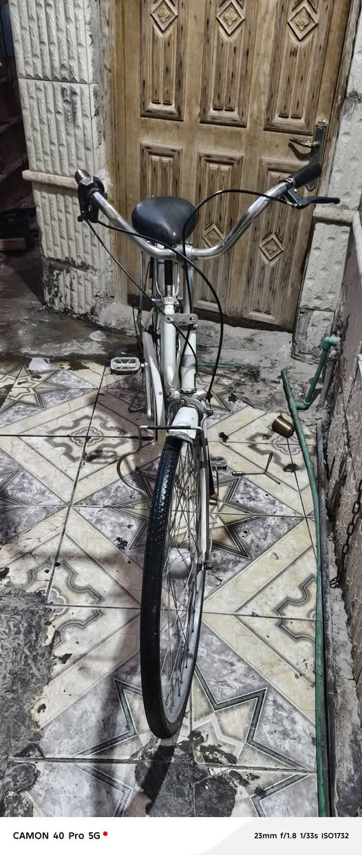 سلام عليكم باسكل للبيع لون ابيض باسكل نضيف بريكات شغاله بس ابريك الخلفي يخفف يرادله تقسيم  عوزه جوب وره تاير كدام وجوب  جديد باسكل نضيف لايت موجود باسكل 6مكاين مكاني نجف حي الجمعيه سعر 65 وبي مجال


**إذا كنت صاحب هذا الإعلان وتريد حذفه لأي سبب، رجاءا أرسل رسالة إلى الدعم الفني**