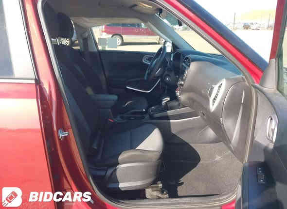 سلام عليكم كيا صول موديل  2024 للبيع او مراوس  شراي يتصل ***********السعر 167بيه مجال بدون رقم سياره بدون حادث جديده على إيد وحده ما متعوبه ماكن حله مركز بل عافيه عل ياخذه
