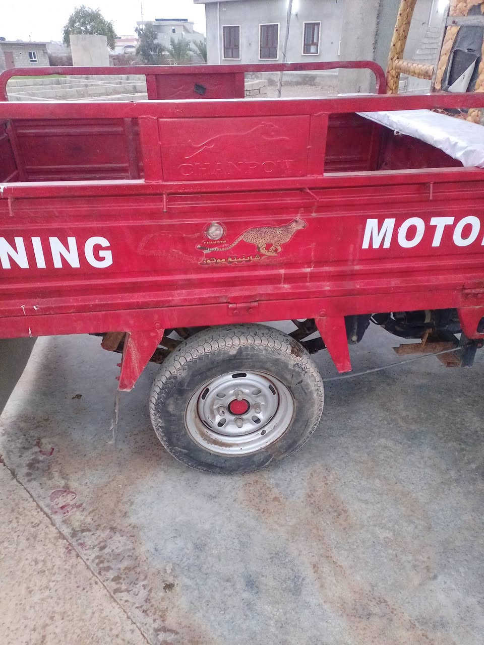 السلام عليكم ستوته للبيع موديل 15فحل وسط اوراق كامله السعرمليون و100وبيه مجال محرك ركبه شاصي  كهرباءيات شرط للاستفسار الاتصال ***********
