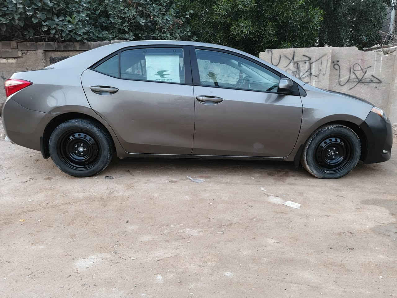 السلام عليكم كورلا موديل 2019 رقم بصره باسمي وارد امريكي بيها بنيد مبدل وشويه حالوب بالقماره والكير بيه صوت بالاكسل مكان السياره البصره السعر 115 ....***********
