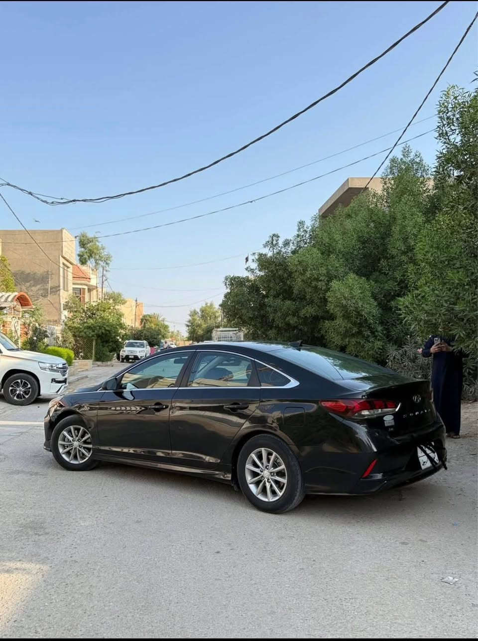 السلام عليكم سوناتا 19 SE امريكي 2400 فقط باب وجاملغ خلفي مثل ما موضح ب السونار كير ومكينه نضيفات جداً  رقم اربيل قديم وبأسم شركه تحويل مباشر
السعر 119 
للاتصال ***********

