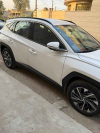 توسان 23 خليجي رقم بغداد ماشيه 53  بيها باب مبدل مال سايق وكاله اصلي ب...