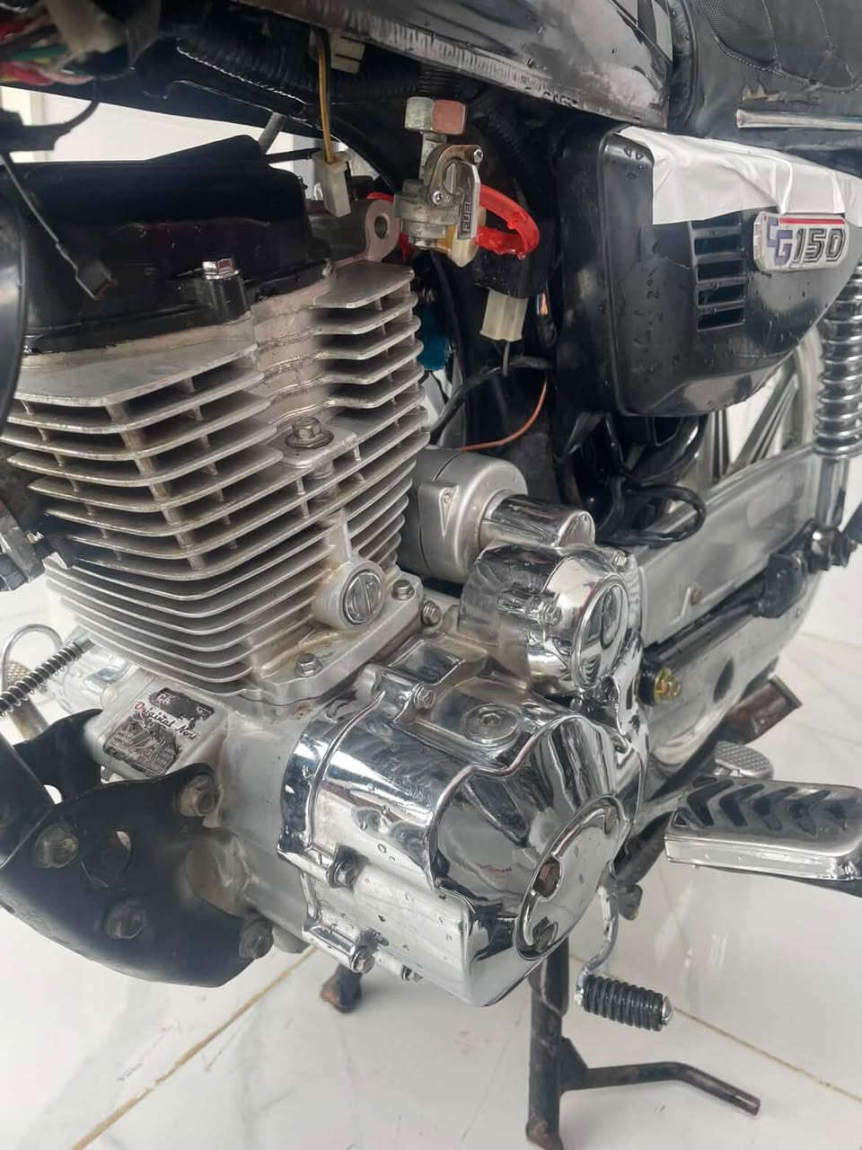 السلام عليكم..ماطور بارت للبيع نكره سلف نكره هندر ماطور نضافته85‎%‎ زوج تايرات جدد وياله جدد محرك حجم150ccمكاني اربيل سعر350وبي مجال بسيط (***********)واتس اب
