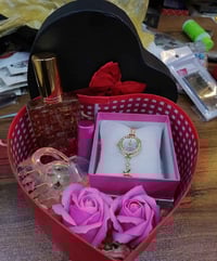 بوكسات هدايا • حسب الطلب • توصيل لجميع المحافظات