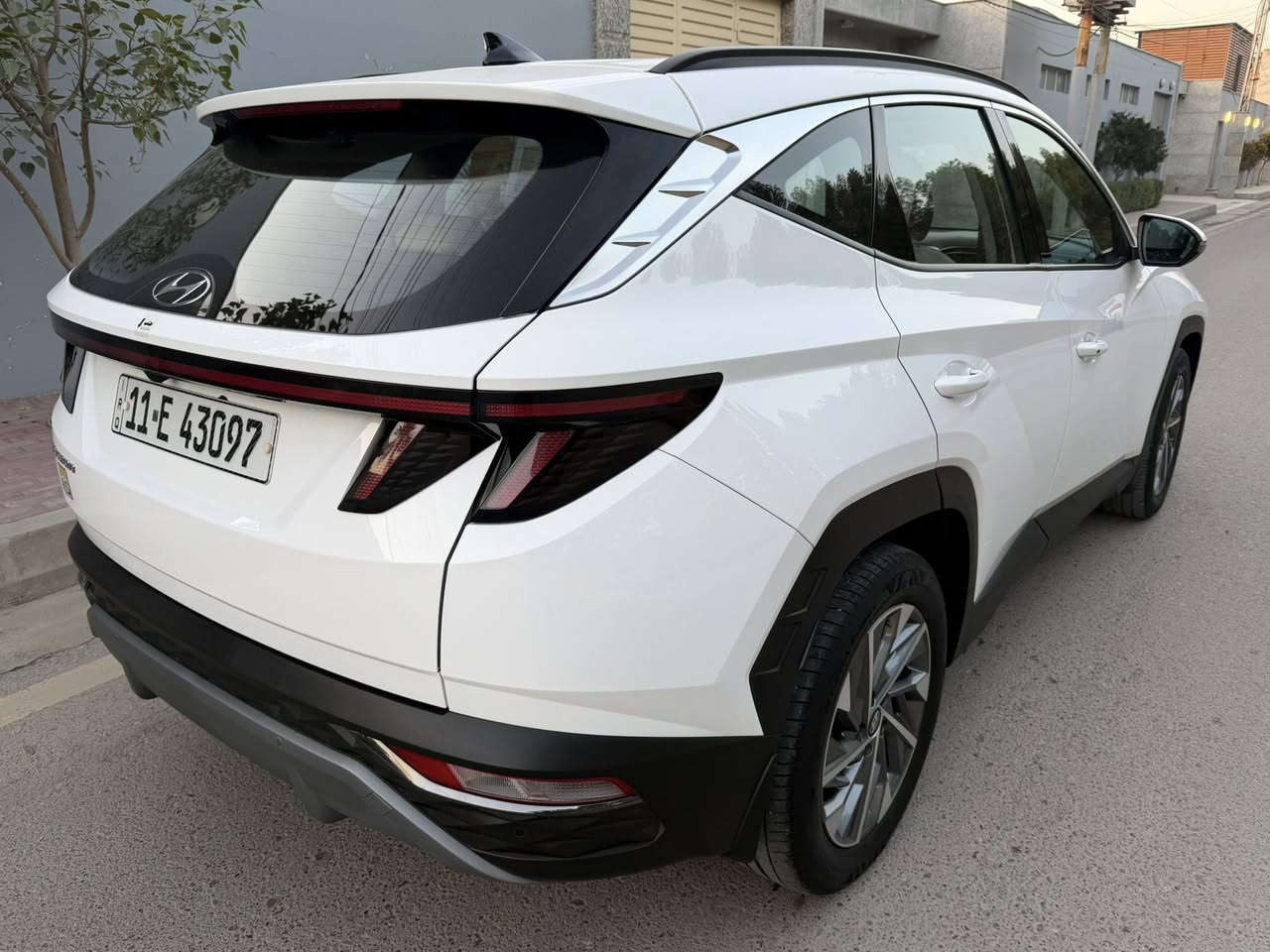 جمعه مباركه عليكم يارب
توسان 2024 خليجي مكفوله من صبغ والبارد والتبديل سياره بعدها عل وضع شركه تروح تفحص وين ميعجبك تحويل مباشر بسمك ماشيه 34 سبير شركه وغرضه بعدهم ممفتوحات بصمه جلد كراسي كهرباء فووول موصفات عده فتحه .. عنوان بغداد الاعضميه
السعر ...198.. قفل قفل قفل 
***********
